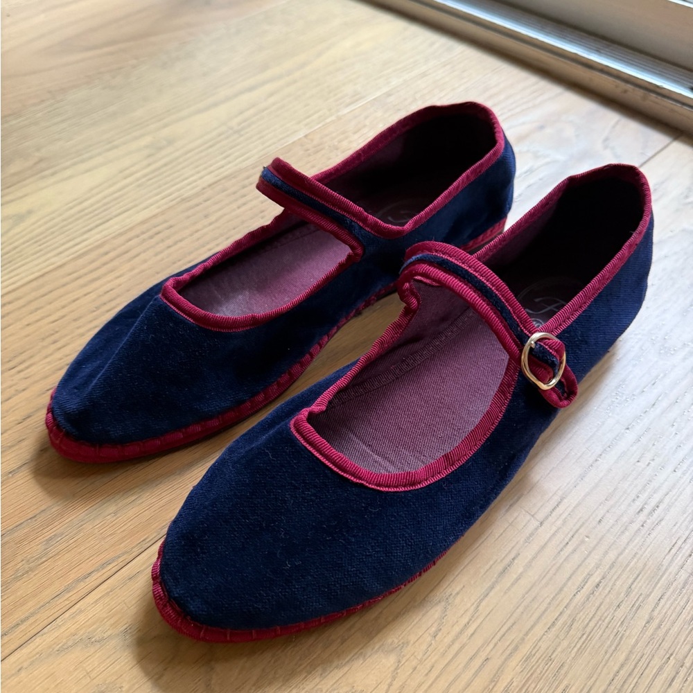 Flabelus Women's Navy and Red Mary Jane Shoes